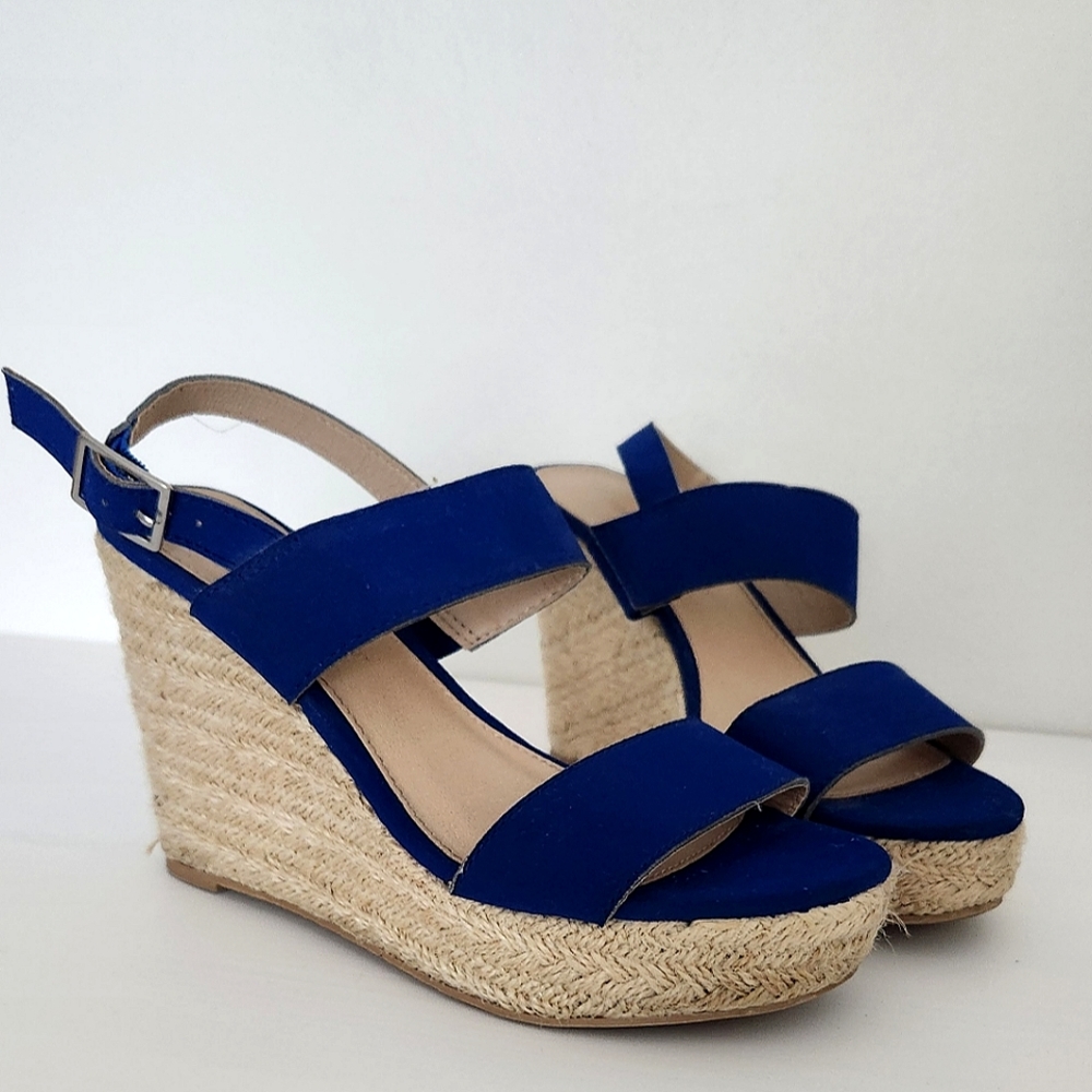 Blue wedges, size 7